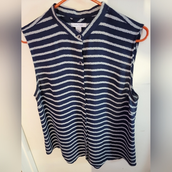 Nautica Blue and White Sleeveless Button Down Shirt NWOT - Picture 2 of 5